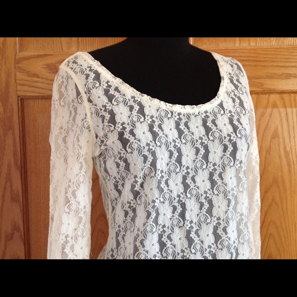 Ivory long sleeves lace top EUC like new